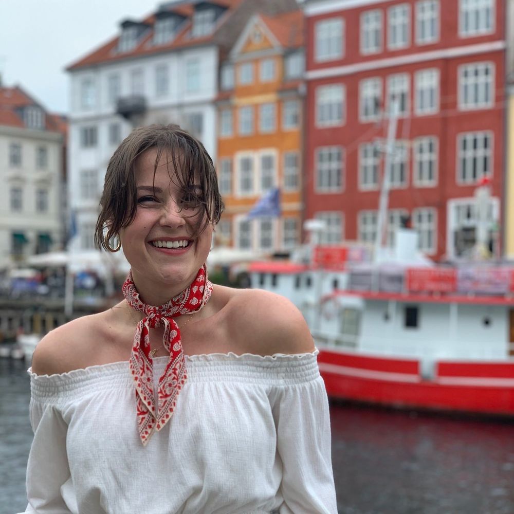 Meet your Posher, Olivia